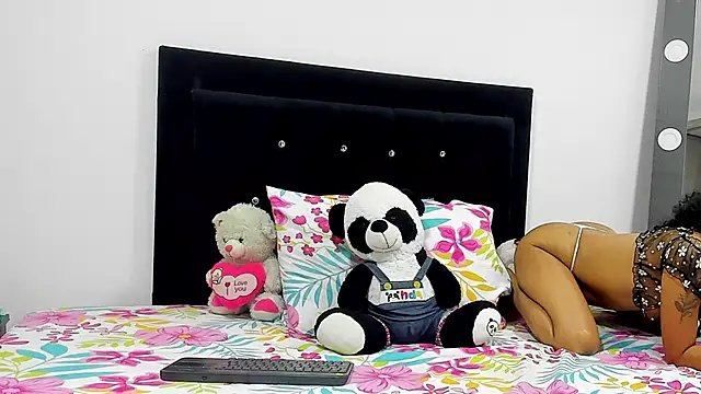 DanielaWane online show from February 2026 07:51:01 AM