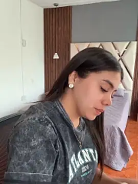 Luna rousse26 online show from April 2026 12:11:02 PM