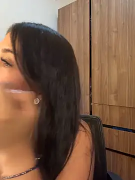 Luna rousse26 online show from April 2026 07:07:02 PM