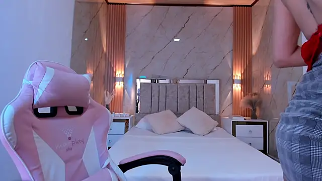 your whore Salome online show from February 2026 06:39:02 PM