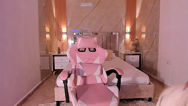 your whore Salome online show from March 2026 06:47:01 PM