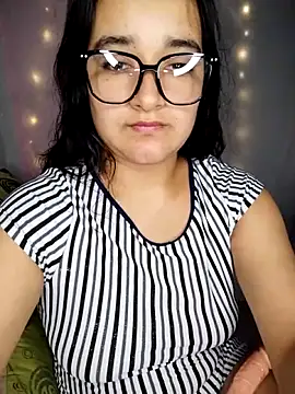 kloe-Dubois online show from May 2026 02:03:02 PM