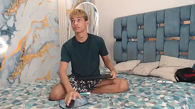 GOLD BOYS online show from April 2026 01:37:01 PM