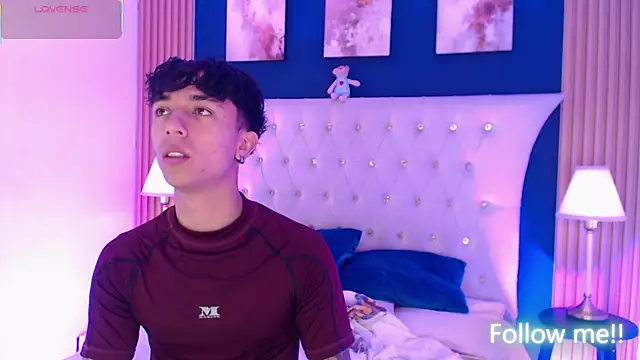 Aiden Rivers  online show from April 2026 01:14:02 PM