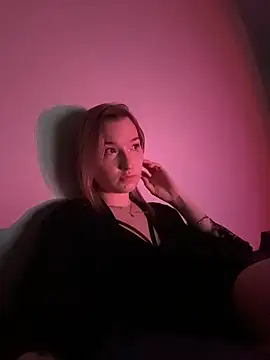 EmmaTurners online show from March 2026 06:37:01 PM