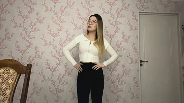 Elina Mottel online show from March 2026 09:16:01 AM