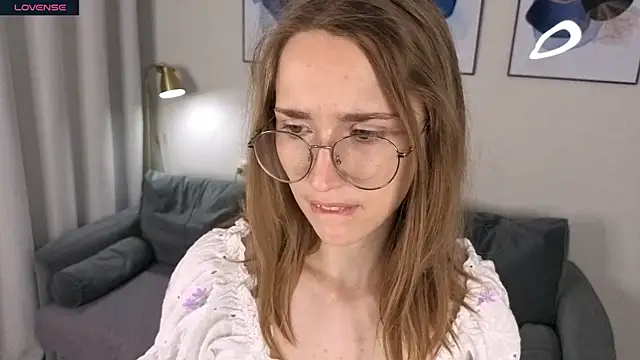 AshleyyJones online show from May 2026 02:45:01 PM