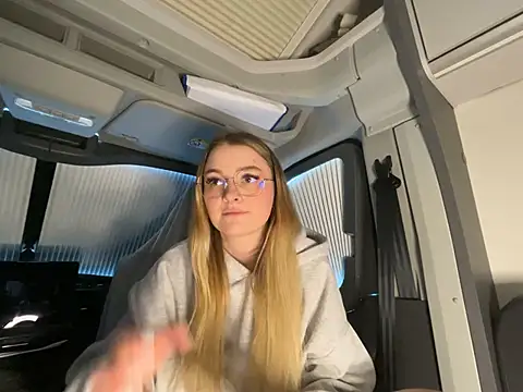 melanieTesss online show from February 2026 11:11:01 AM