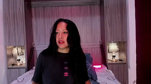 AllieBennet online show from April 2026 12:10:01 PM