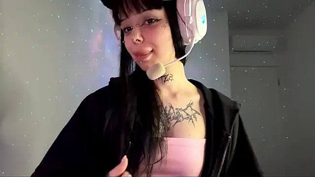 Luna Sohotti online show from March 2026 03:55:02 PM