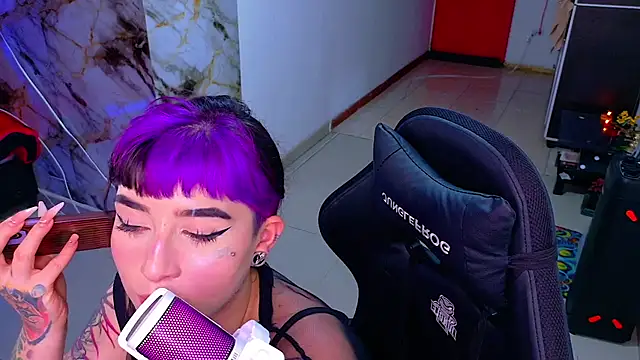 nova kitttyy online show from April 2026 01:27:01 AM