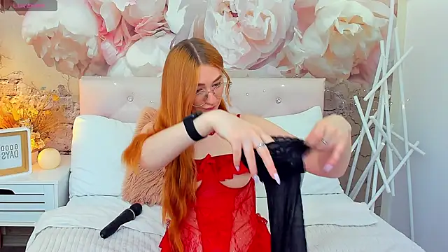 TinaHarp online show from June 2026 12:17:01 PM