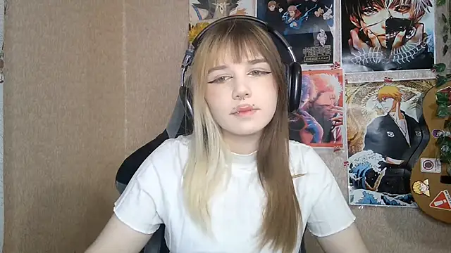 MilaTyan online show from June 2026 04:05:01 PM
