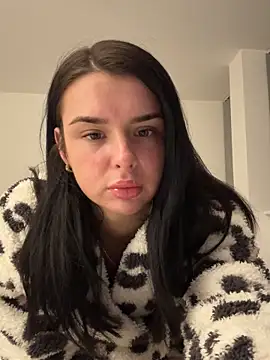 Amberbanxx online show from March 2026 08:15:01 PM