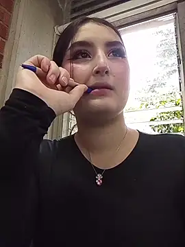 zoe moon   online show from March 2026 04:28:02 PM