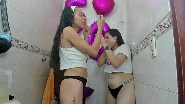 Snapshot of Princedemonlindasdestroy chatting on May 2026 07:32:01 PM Princedemonlindasdestroy online show from May 2026 07:32:01 PM