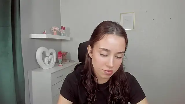 AdeleSolo online show from April 2026 05:41:02 AM