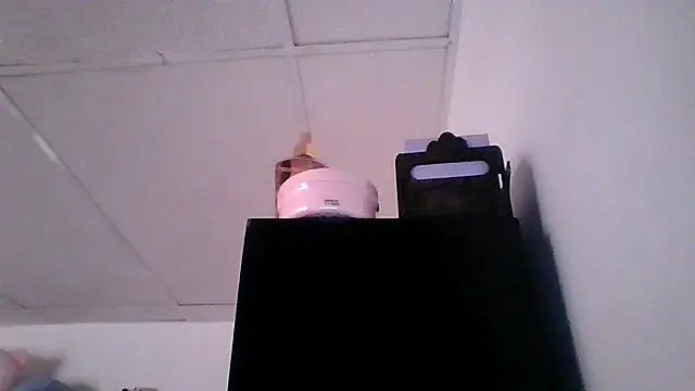 pocahontas hotty online show from March 2026 07:03:02 PM