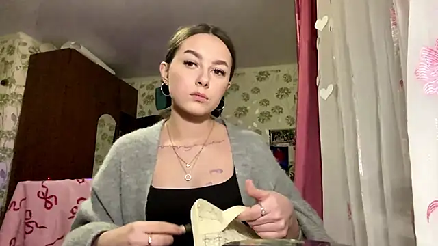 Snapshot of StephaniCute chatting on March 2026 03:07:02 PM StephaniCute online show from March 2026 03:07:02 PM