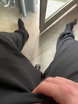 Snapshot of D4n13l47 chatting on March 2026 01:39:01 PM D4n13l47 online show from March 2026 01:39:01 PM