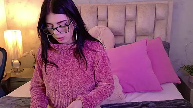 IsabellaRossi online show from April 2026 01:41:01 PM