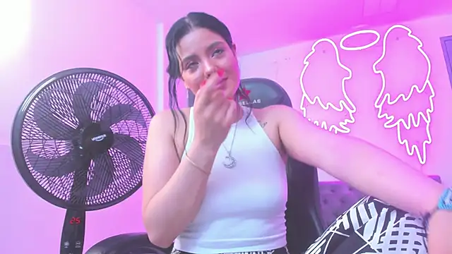 Evelin  thompsson online show from March 2026 03:12:01 AM