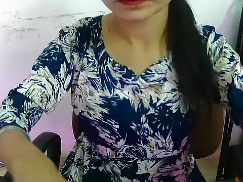 Snapshot of Hotsurbhi chatting on March 2026 04:18:01 AM Hotsurbhi online show from March 2026 04:18:01 AM