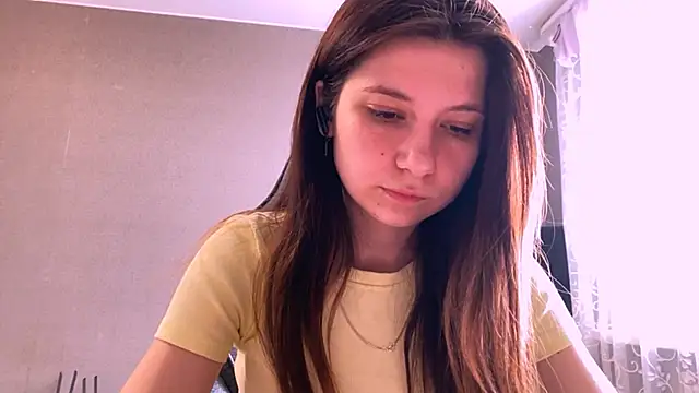 LunnaBliss online show from April 2026 08:07:01 AM