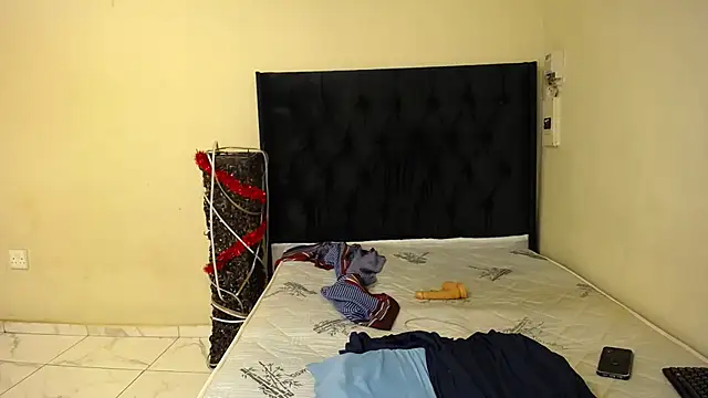 sexydiamond15 online show from February 2026 12:52:02 AM