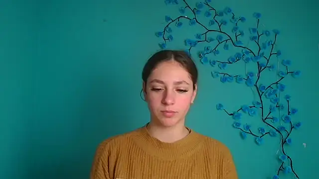 KissMeJulia online show from April 2026 11:32:01 AM