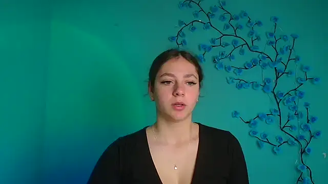 KissMeJulia online show from April 2026 06:30:01 AM