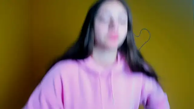 KissMeJulia online show from April 2026 05:32:01 AM