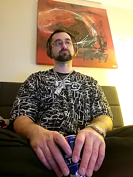 Snapshot of LargeLith chatting on March 2026 10:15:02 PM LargeLith online show from March 2026 10:15:02 PM