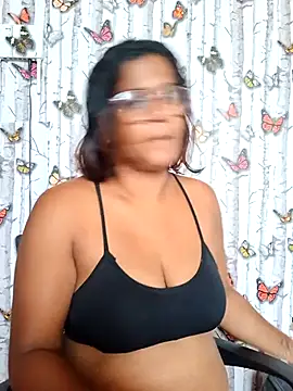 Snapshot of indianstrawberrylips4u chatting on May 2026 06:19:02 AM indianstrawberrylips4u online show from May 2026 06:19:02 AM
