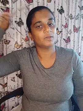 Snapshot of indianstrawberrylips4u chatting on May 2026 01:28:01 PM indianstrawberrylips4u online show from May 2026 01:28:01 PM