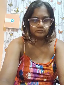 indianstrawberrylips4u online show from June 2026 04:09:02 PM