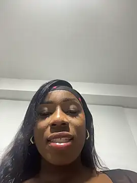 ZarahFerreira online show from February 2026 10:30:02 PM