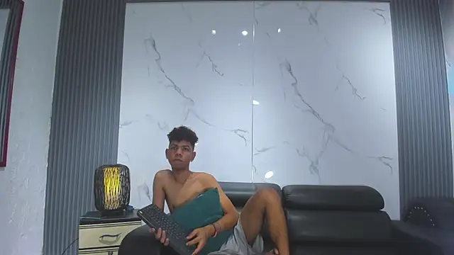 Spicy guys online show from April 2026 01:09:02 PM