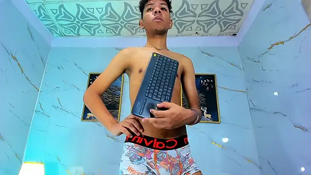 Spicy guys online show from May 2026 02:45:01 PM
