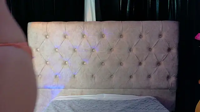 Snapshot of AmyKiss_ chatting on March 2026 01:50:01 PM AmyKiss online show from March 2026 01:50:01 PM