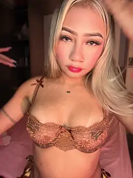 Snapshot of Dulce_Sofi_ chatting on May 2026 02:08:02 AM Dulce Sofi online show from May 2026 02:08:02 AM