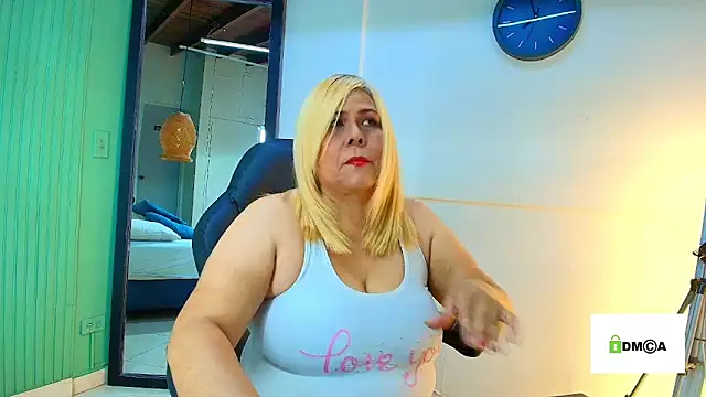 Snapshot of eva_colen50 chatting on March 2026 06:44:01 PM eva colen50 online show from March 2026 06:44:01 PM