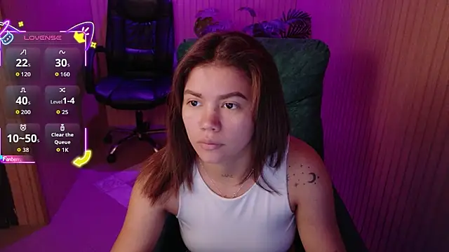 Alessia Monroe  online show from June 2026 08:19:02 PM