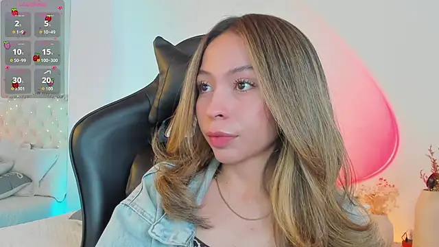 LuuluBerry online show from March 2026 03:41:01 PM