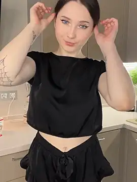 Tiny BunnyX online show from April 2026 06:24:01 AM