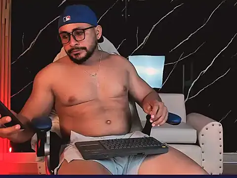 Snapshot of Cronos_Shong chatting on June 2026 03:23:02 AM Cronos Shong online show from June 2026 03:23:02 AM