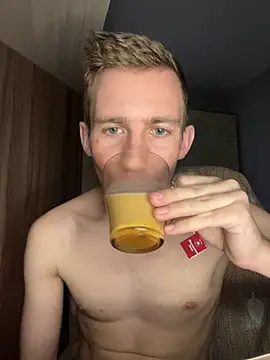 ---Dark--- online show from April 2026 09:39:33 PM