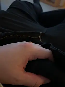 sebbes1122 online show from March 2026 06:48:01 PM