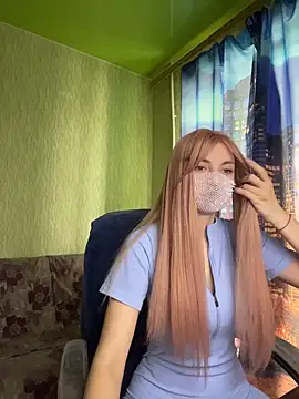 SophieBlackwood online show from April 2026 08:17:01 AM