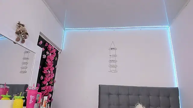 Ariana-Cobos online show from April 2026 09:37:02 PM